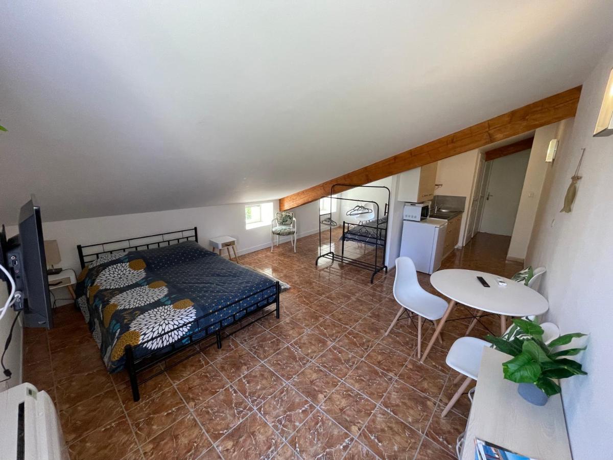 Moulin De L'Oulette Apartment Soubes Bagian luar foto