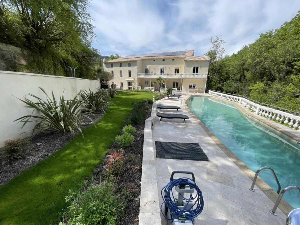 Moulin De L'Oulette Apartment Soubes Bagian luar foto