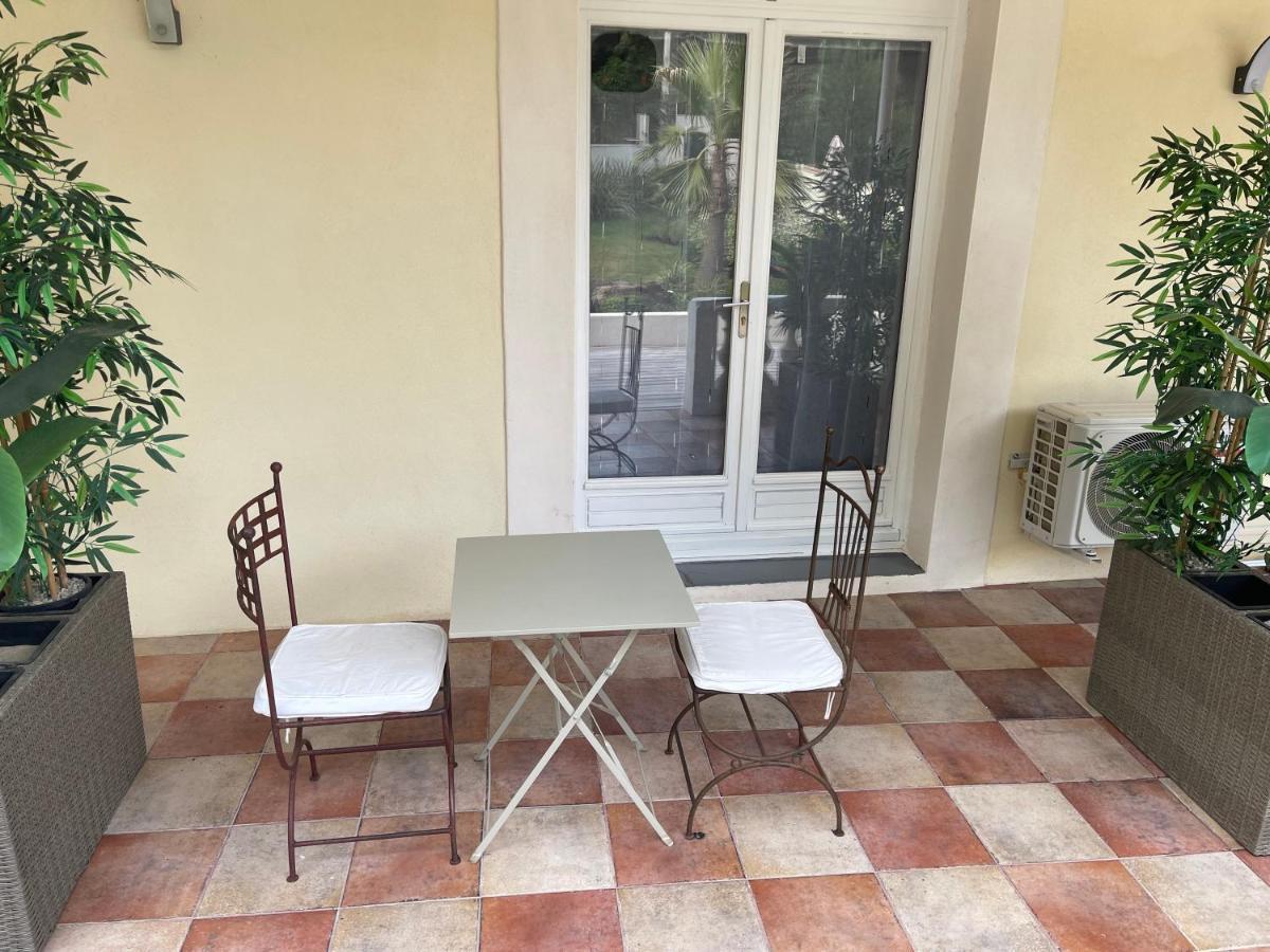 Moulin De L'Oulette Apartment Soubes Bagian luar foto