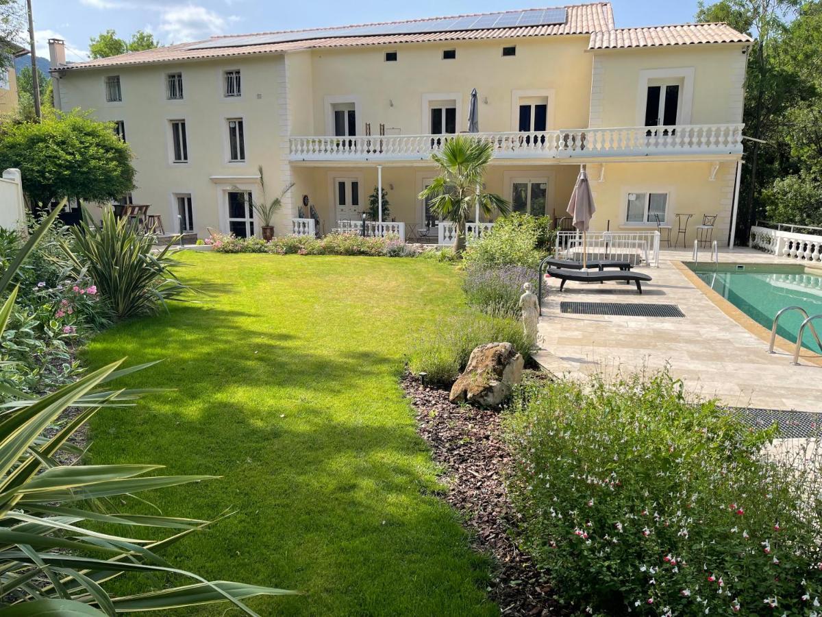 Moulin De L'Oulette Apartment Soubes Bagian luar foto